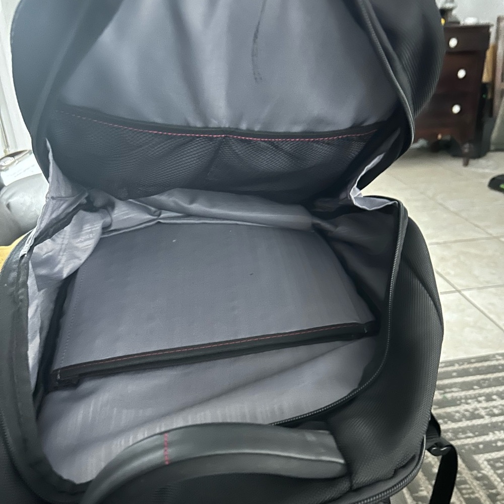 Backpack by Samsonite - Picture 8 of 12